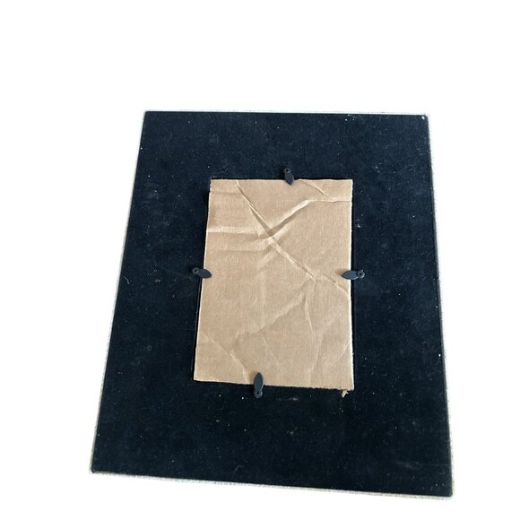 2 Brown Vintage Concepts Leather Embossed 5x7" Photo Frames - Picture 4 of 6